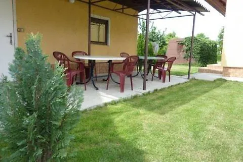 Apartman Foldes Tibor Vakantiehuis *